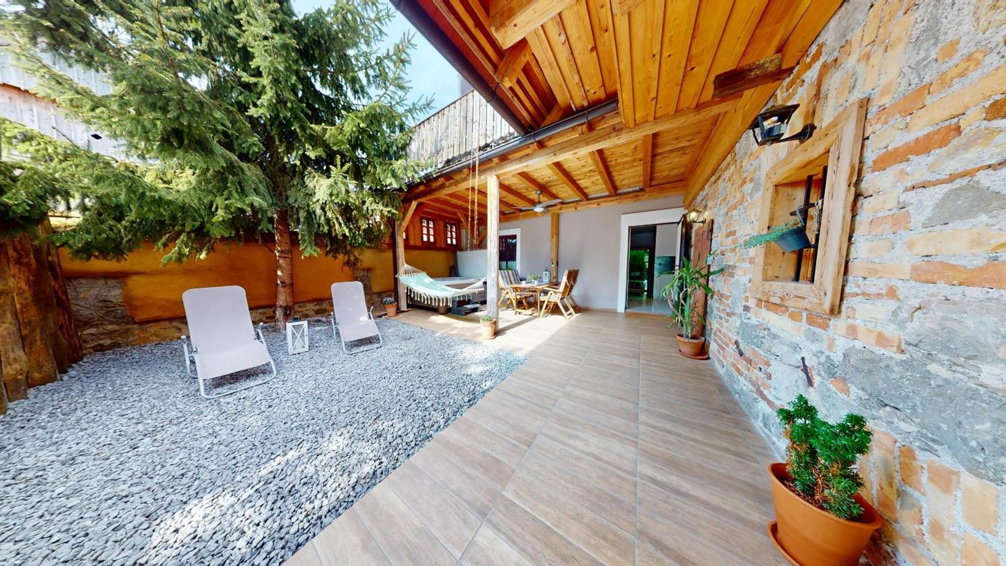 Resort Hisa Ida - Apartments With Hot Tub And Sauna Ivancna Gorica Екстериор снимка