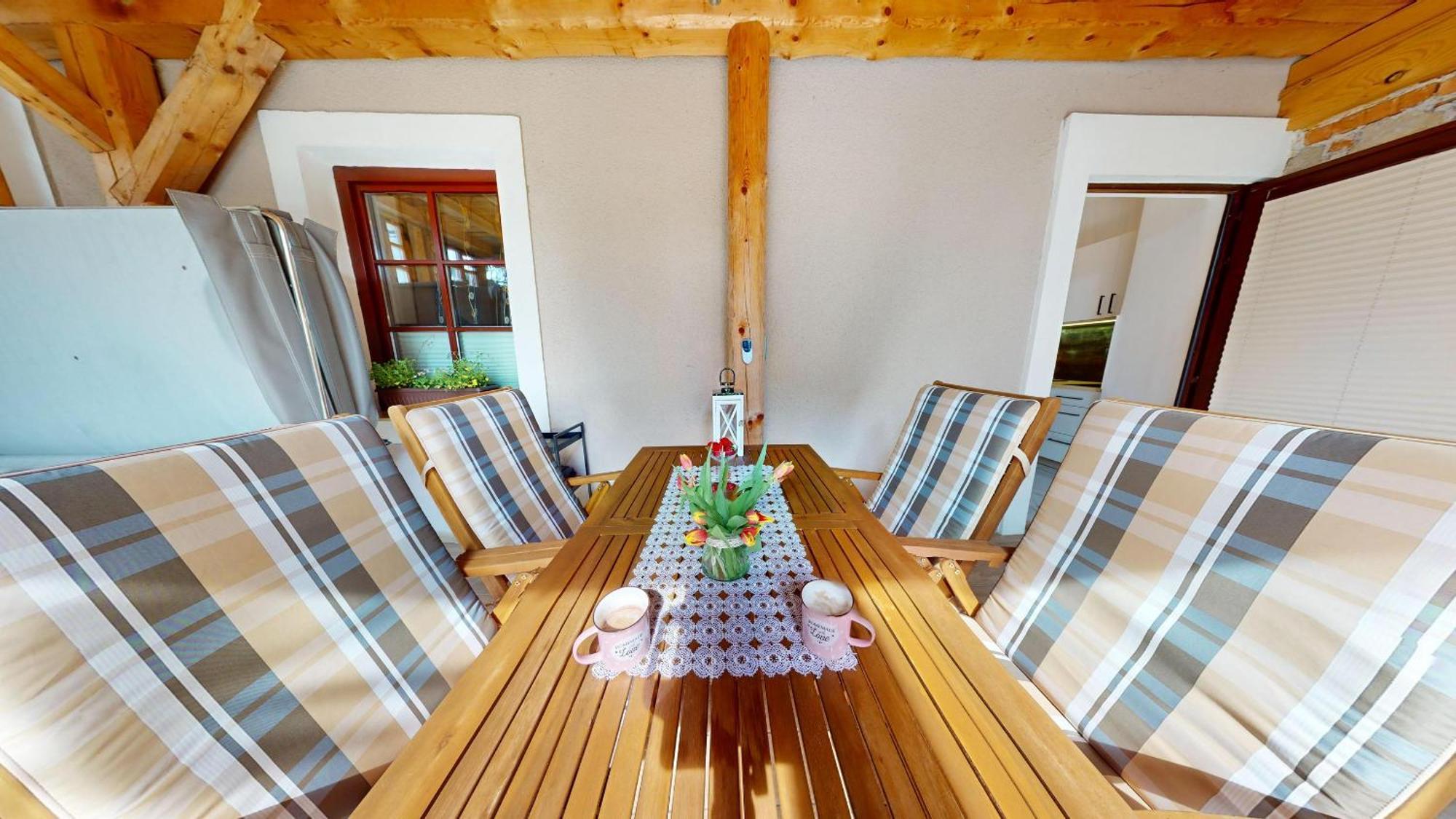 Resort Hisa Ida - Apartments With Hot Tub And Sauna Ivancna Gorica Стая снимка