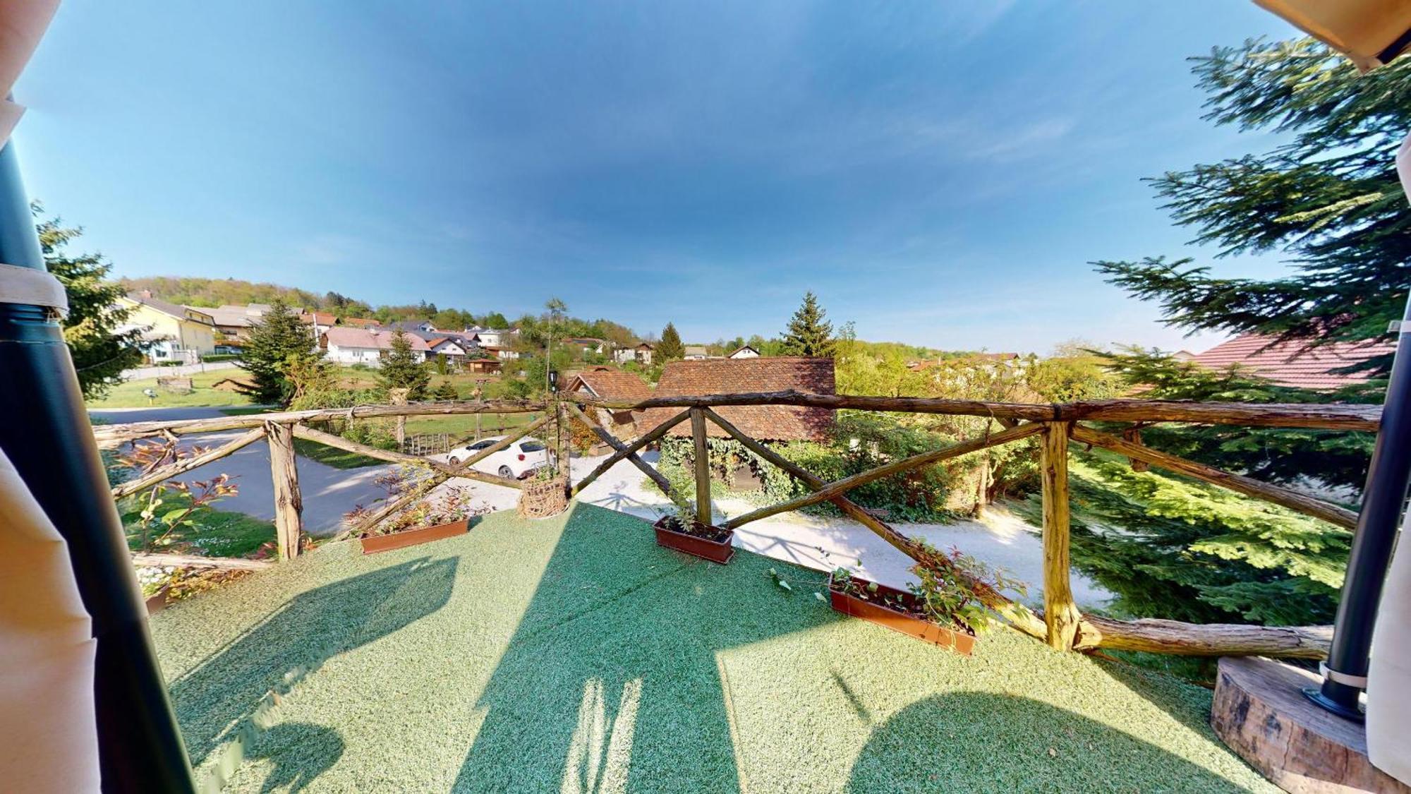 Resort Hisa Ida - Apartments With Hot Tub And Sauna Ivancna Gorica Стая снимка